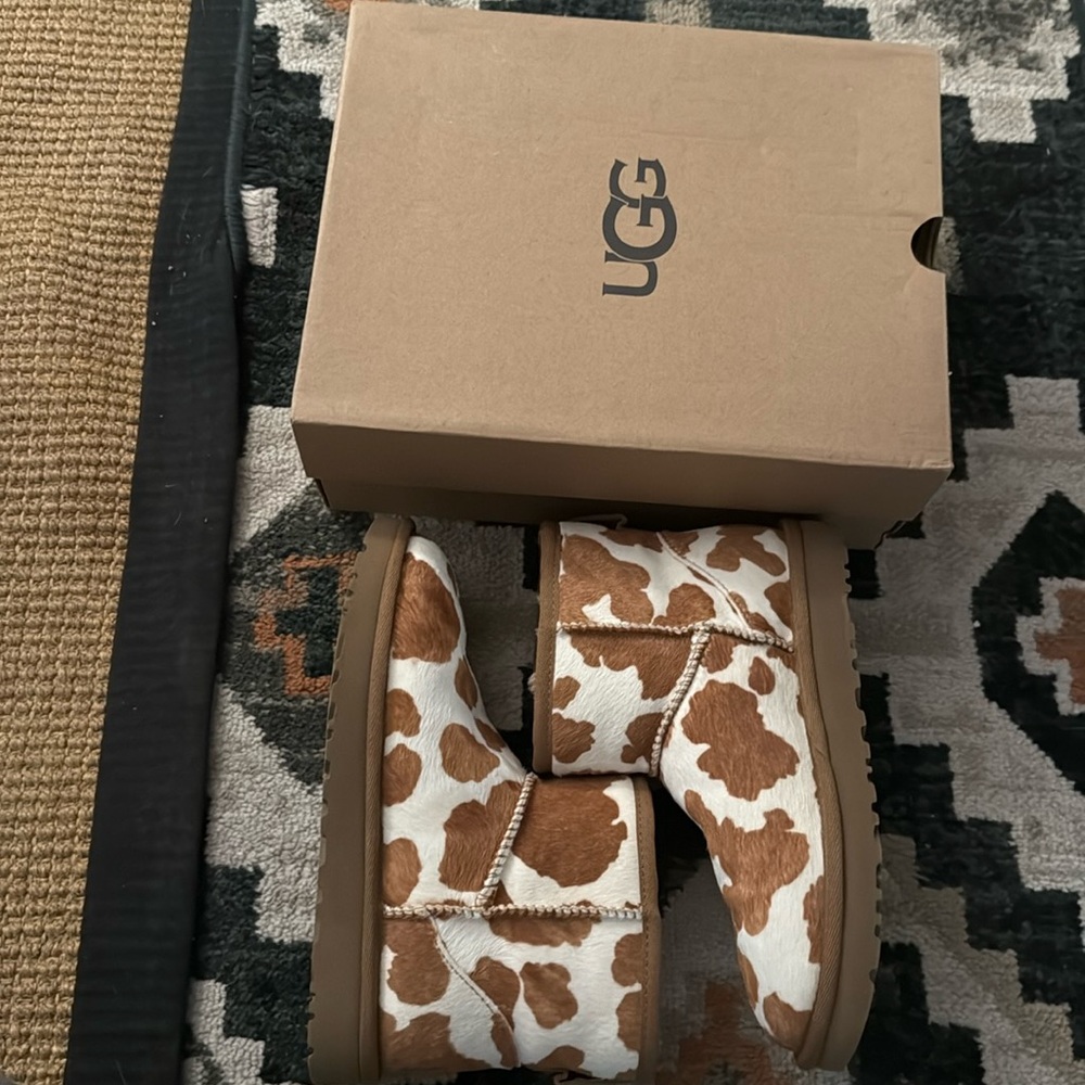 UGG cow hide brown mini